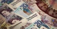 英镑重挫百点 黄金小幅下滑 油价涨逾2%