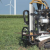 自主机器人收集精确的土壤样品帮助农民提高产量