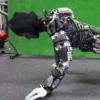 这个机器人可以做俯卧撑