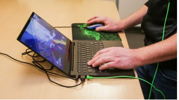 Razer将其2019年的13英寸Blade Stealth现代化用于工作和娱乐