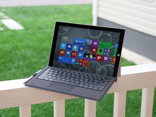 Microsoft Surface 3平板电脑运行全胖Windows