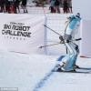 冬奥会机器人在边线进入斜坡