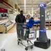 巨人在超市推出Robot Greeter