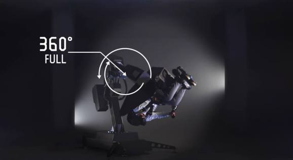 MMOne推出商业版的疯狂巨型模拟器手臂用于野外VR骑行